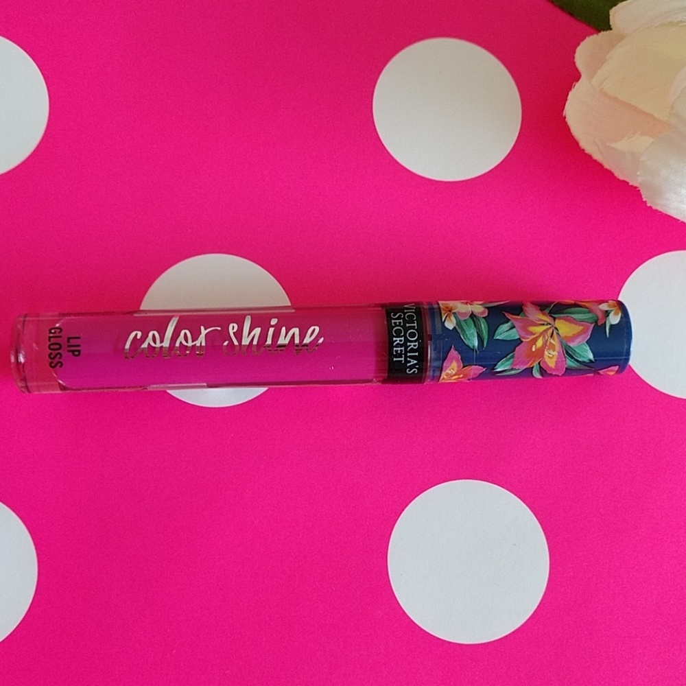 💕PINK VS PANTY SIZE S + VS LIP GLOSS COLOR SHINE. - Picture 4 of 5